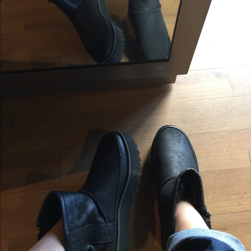 Used Ugg soft boot - Picture 6 of 7